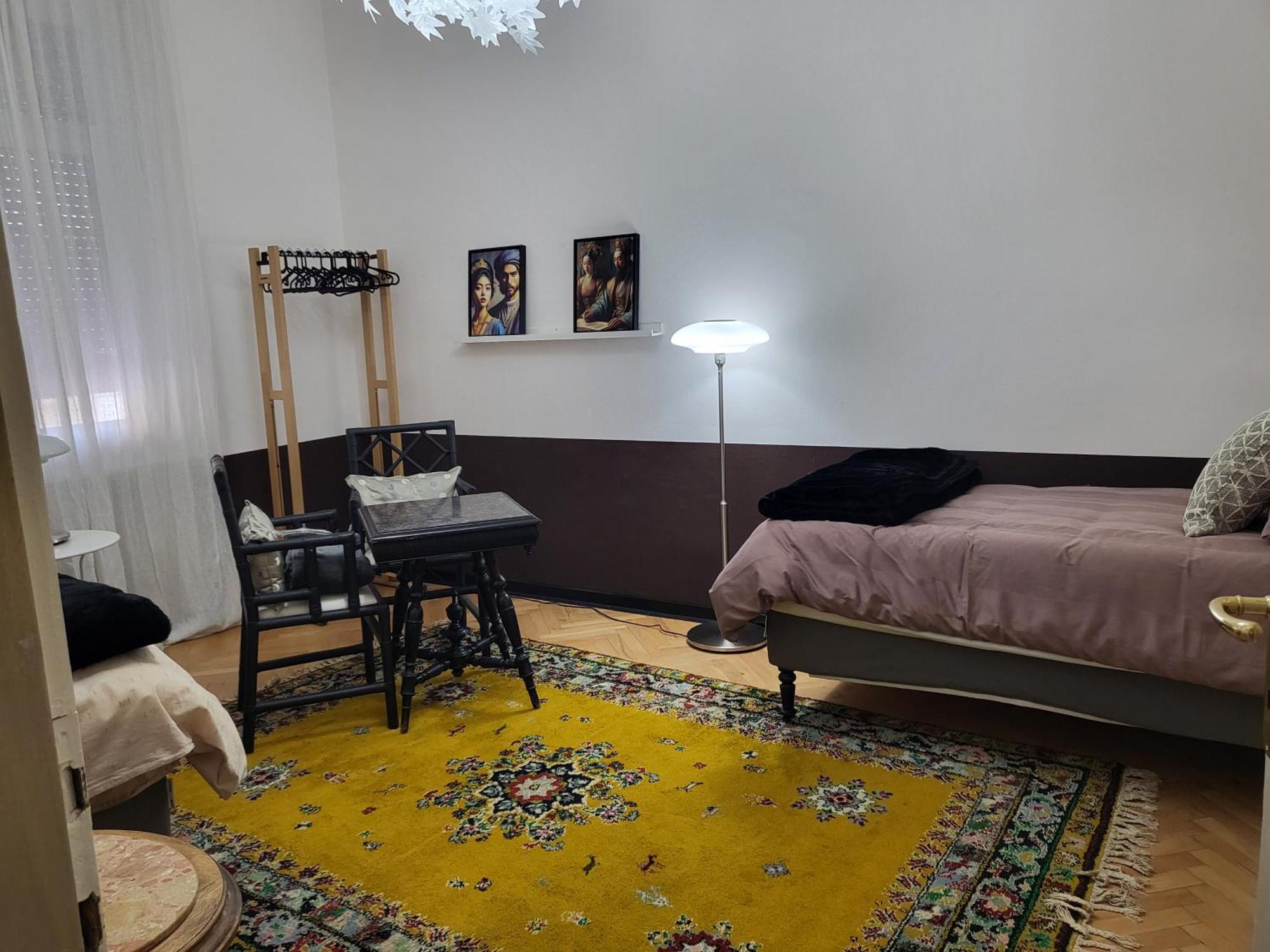 La Casa Di Gatsby Lusso In Pieno Centro Con Parcheggio Apartment Гориция Екстериор снимка